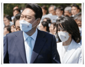 韓国大統領夫婦画像