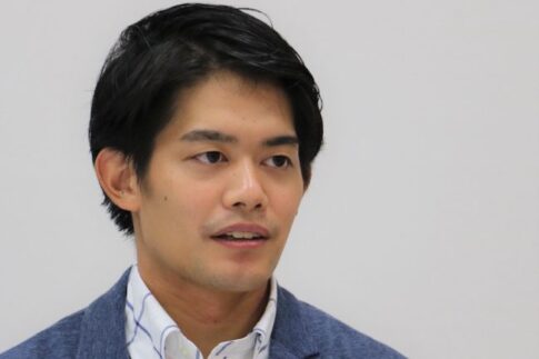 元妻と不倫離婚！小塚崇彦は再婚した？現在の活動と収入を調査