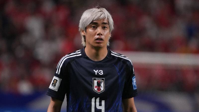 サッカー選手の伊東純也の奥さんとの馴れ初めは？妊娠の噂も調査！